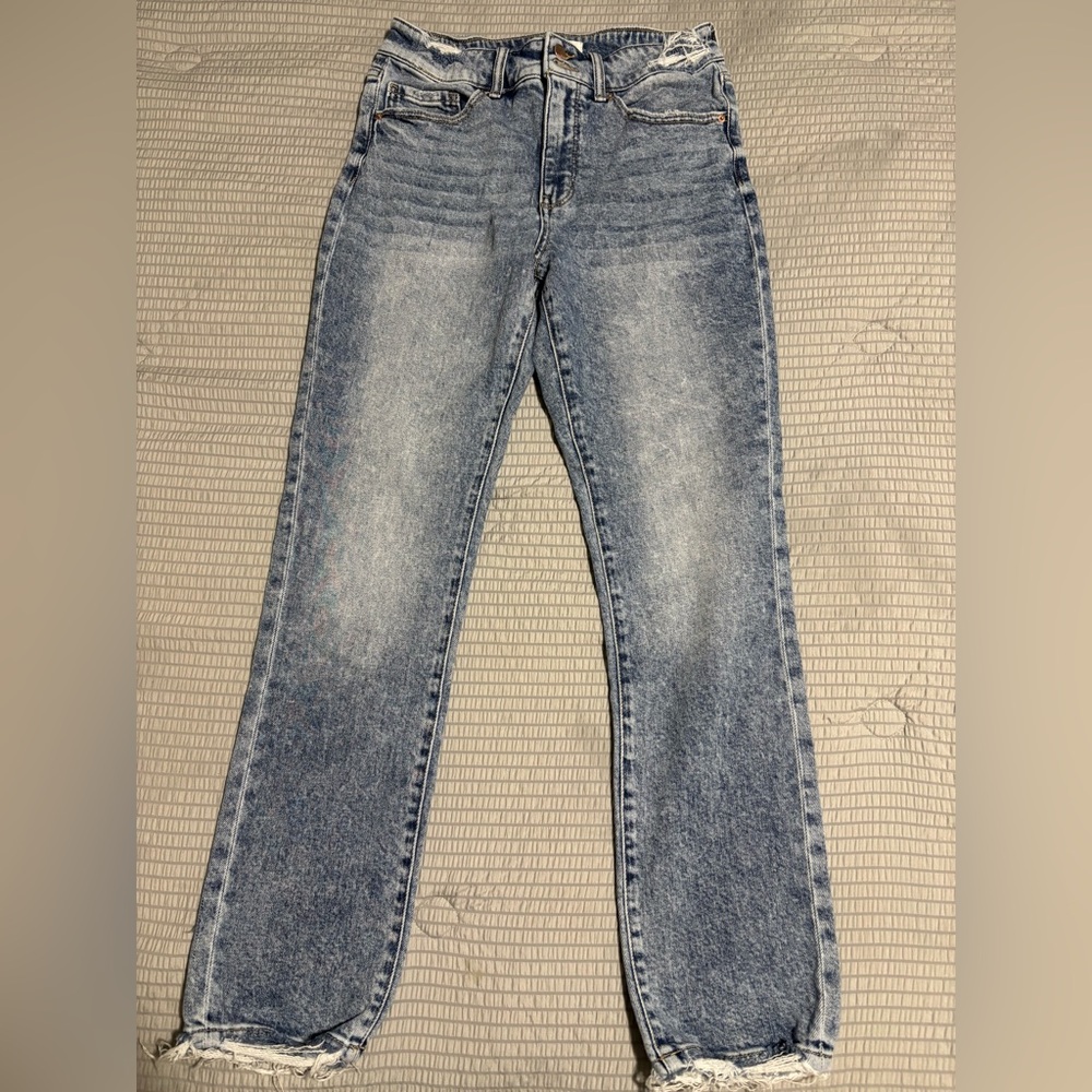 BKE Billie Slim Straight  Women's Jeans - Light Blue Wash Size 28
